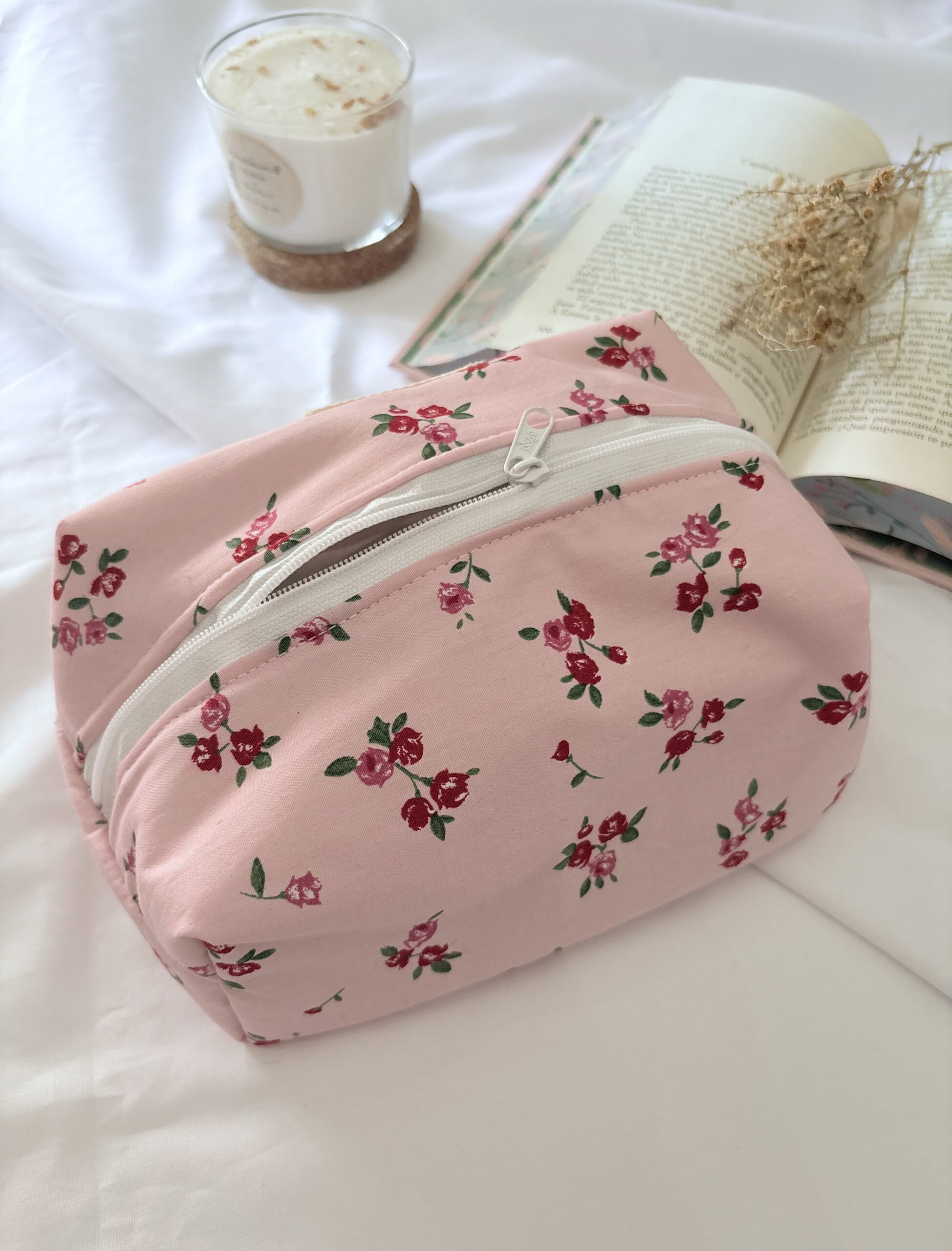 Neceser rosa y flores - Imagen 2